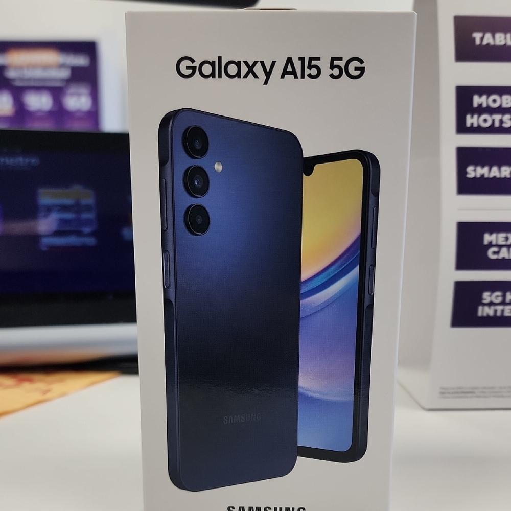 Samsung Galaxy A15 5G Black Sleek Design Triple Camera